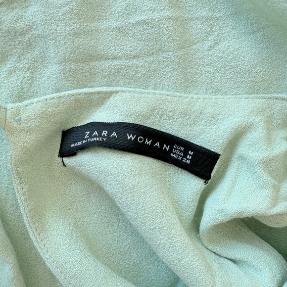 Zara Sleeveless Top - Picture 3 of 4